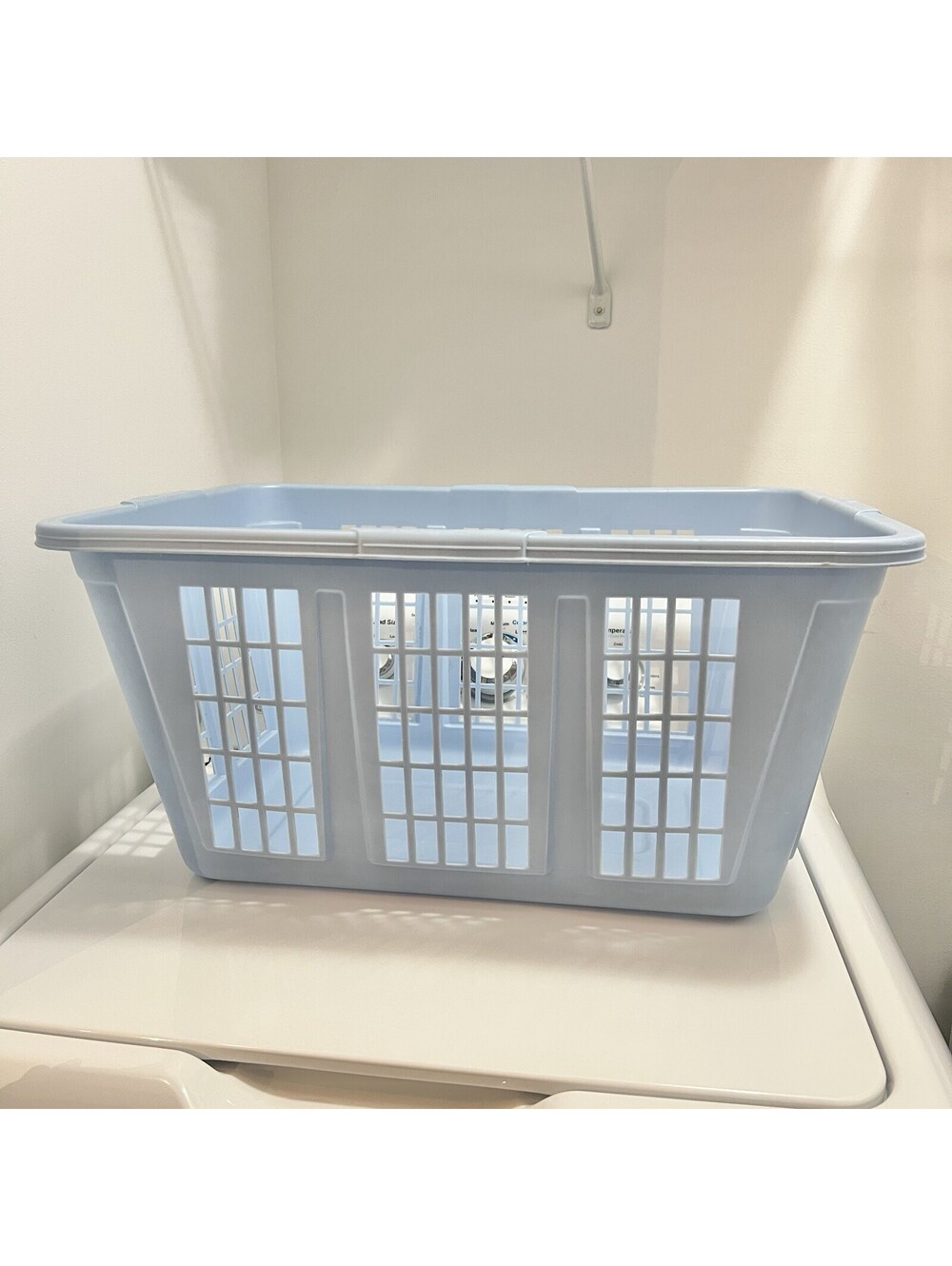 Vintage Rubbermaid Laundry Basket 2965 Light Blue Hamper Rectangular Plastic
